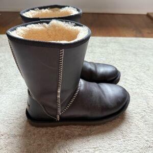 UGG Navy Leather Classic Short Boots with Cream Lining